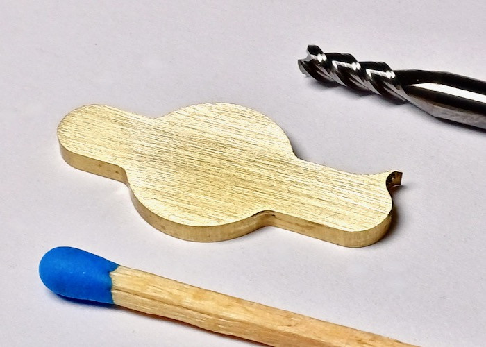 2,0 mm - Konturen fräsen in Messing 63 und Aluminium